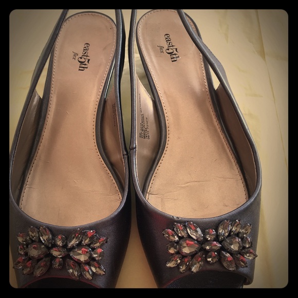 East 5th Flex sling back shoes - Picture 2 of 5